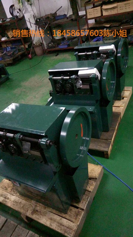 滾牙機(jī)直銷.jpg